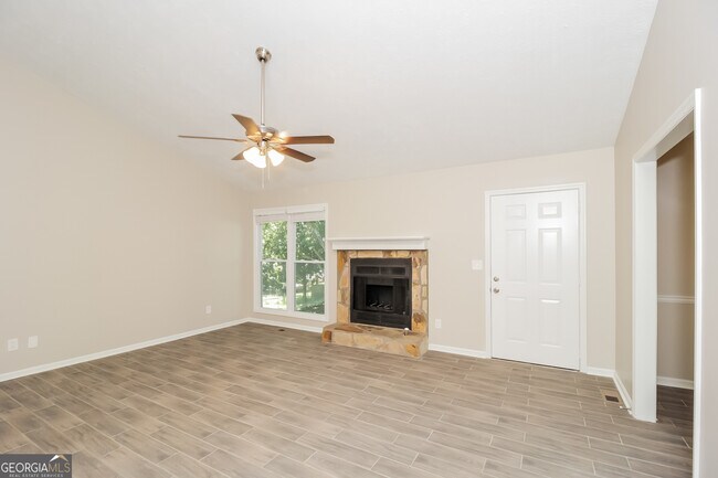 Photo - 2685 Springside Ct
