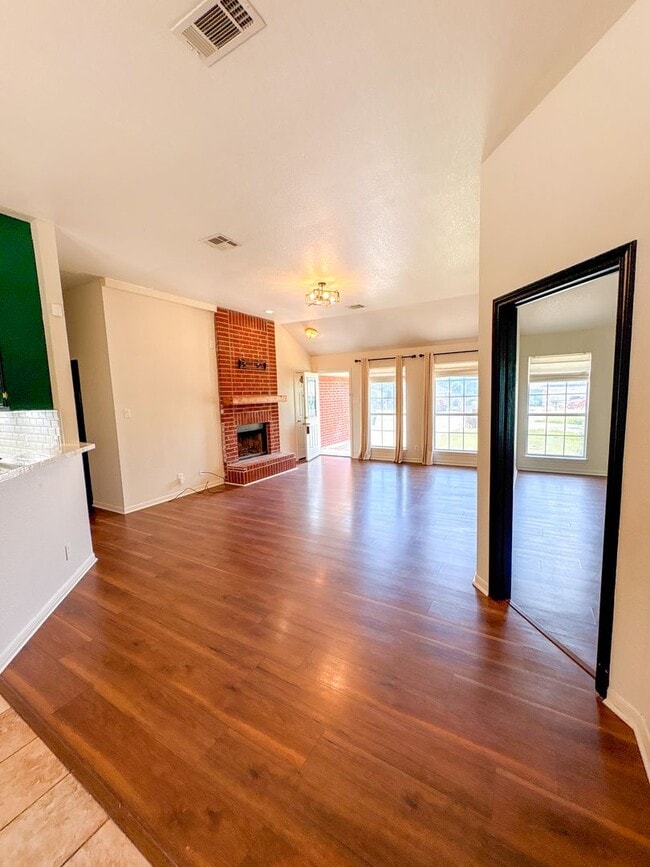 Photo - 6 Bay Ct