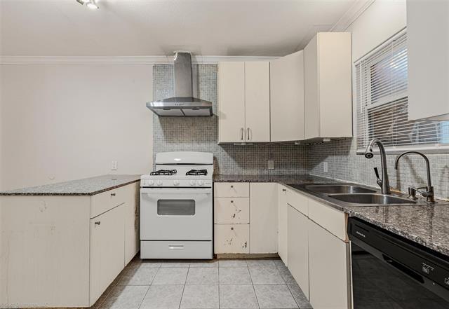 Photo - 1006 Briarwood Dr