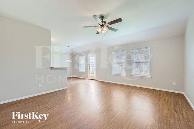Photo - 1821 Ridgecrest Dr