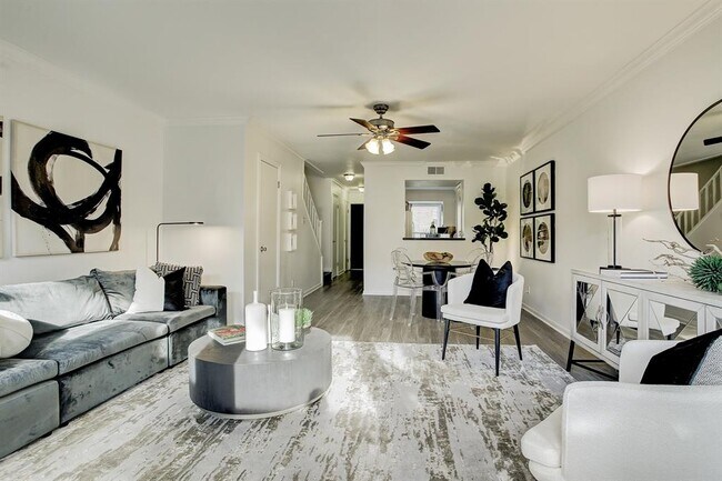 Photo - 2418 Tarrytown Mall