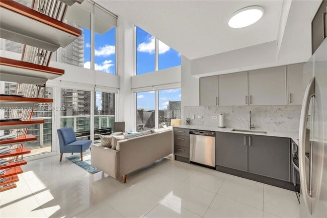 Photo - 41 SE 5th St