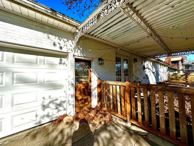 Photo - 444 Foothill Dr