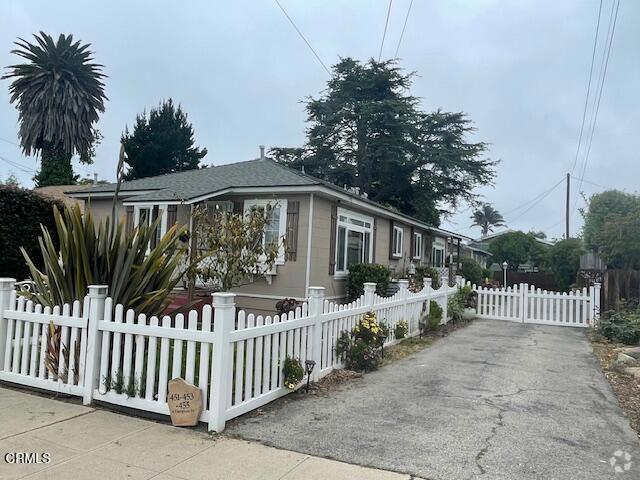 Building Photo - 451 S Evergreen Dr Rental