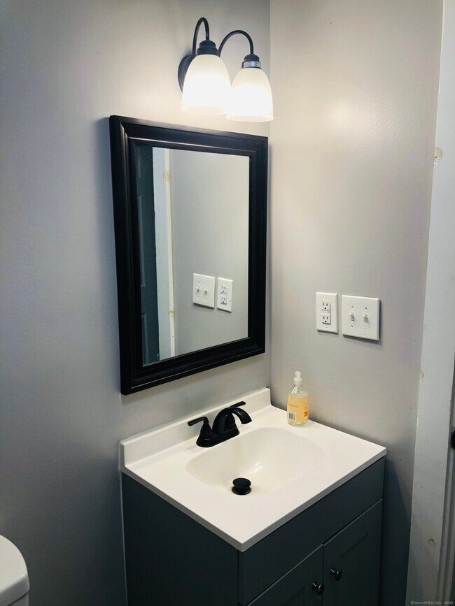 Photo - 40 Prospect St Unidad First Floor