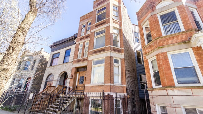 Photo - 3227 W Beach Ave Unidad G