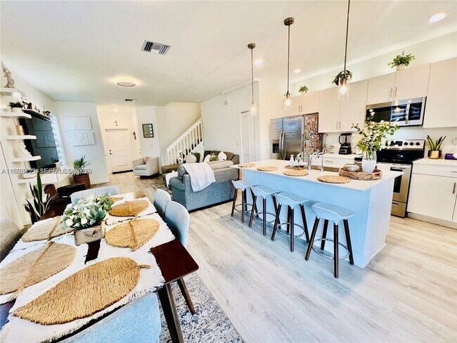 Photo - 25532 SW 108th Ave