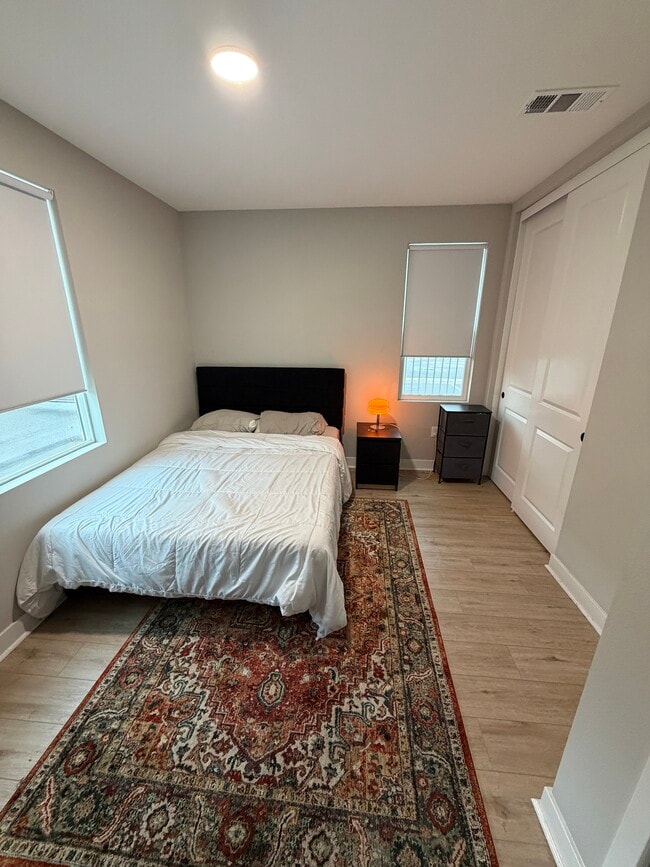 Building Photo - 14311 Claro Way Unit Room #1