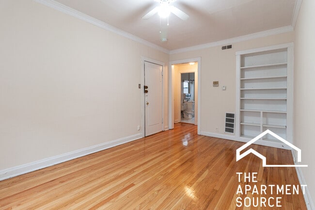 Photo - 3002 N Racine Ave Unit 2