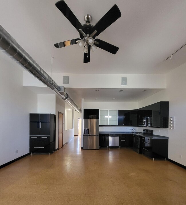 Building Photo - 806 Madison Ave Unit 2 Rental
