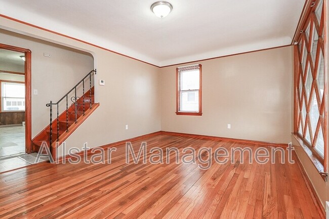 Photo - 6207 Gerald Ave