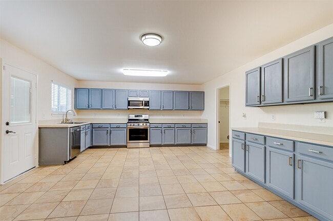 Photo - 2830 Katy Briar Ln