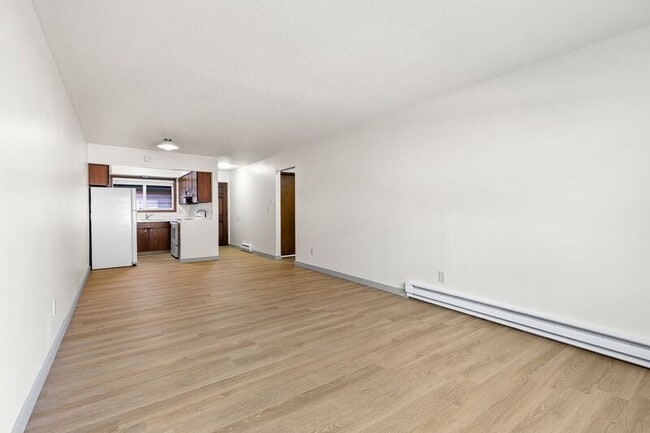 Photo - 2945 SE Washington St