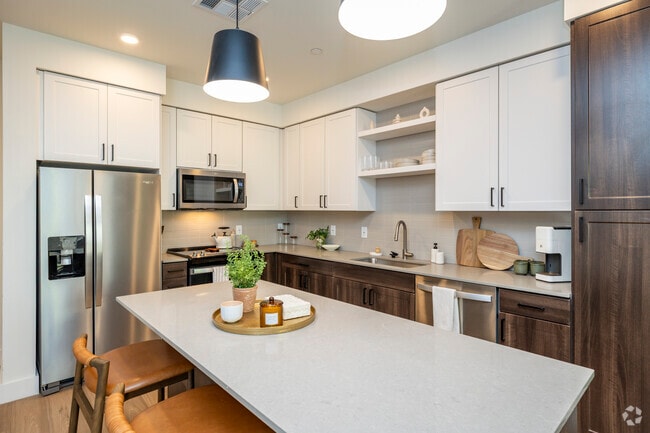 1A - 1BR, 1BA - 670SF - Kitchen