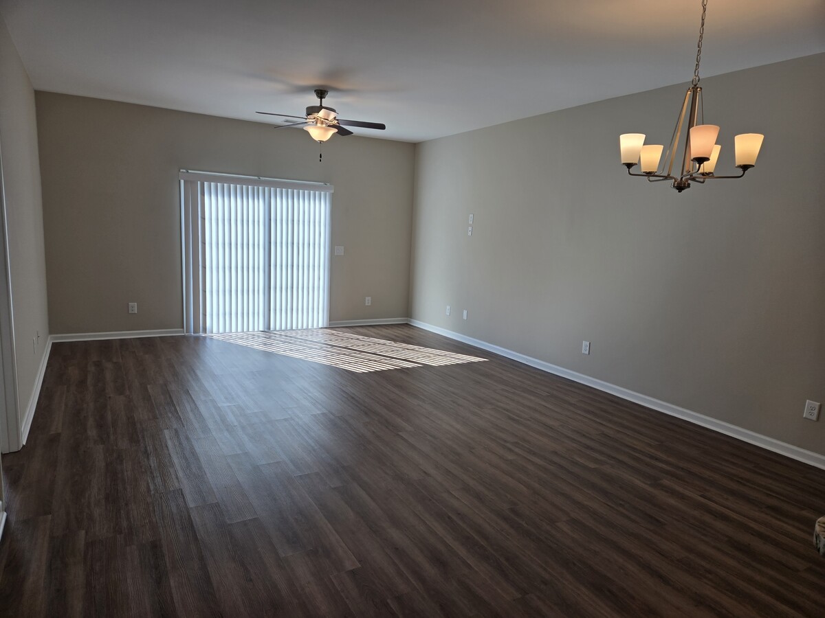 Photo - 2212 Gardenview Ct