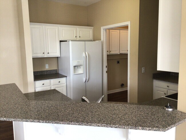 Photo - 303 Stallion Rd