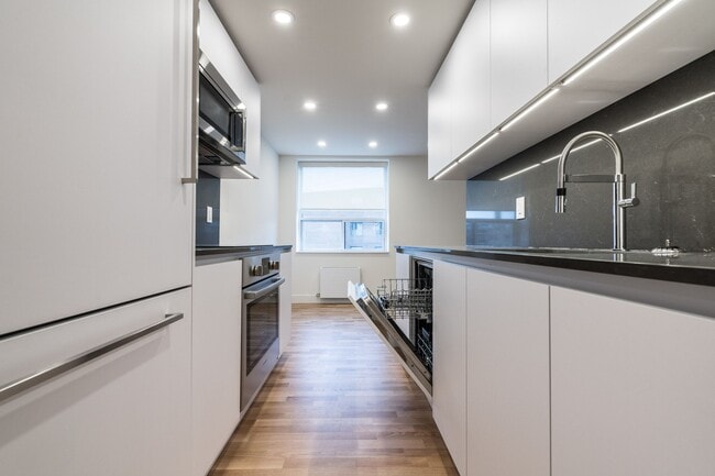 Building Photo - 56 Eccleston Drive Unit 210