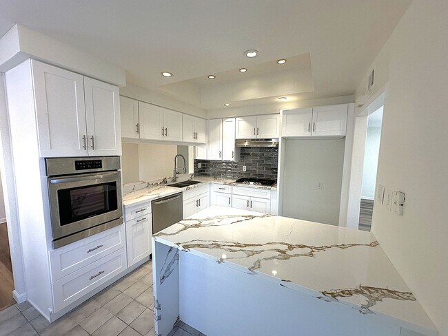 Photo - Spacious 3-Bedroom Retreat with Newly Reno...