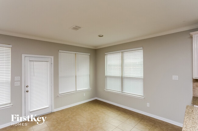 Photo - 150 Cameron Dr