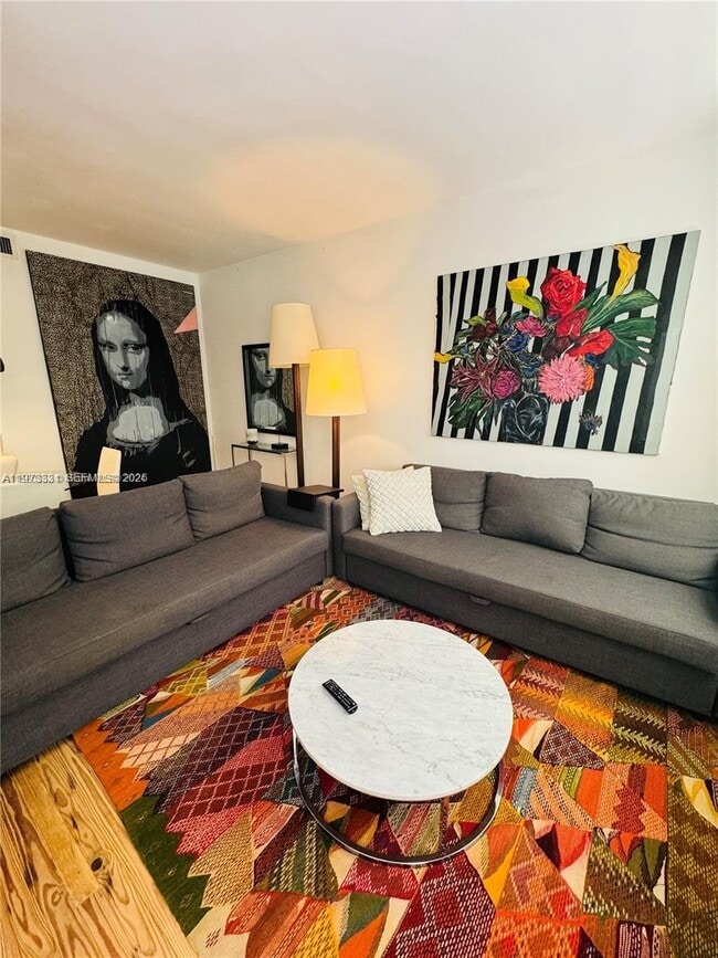 Photo - 1755 Washington Ave Unit 3C