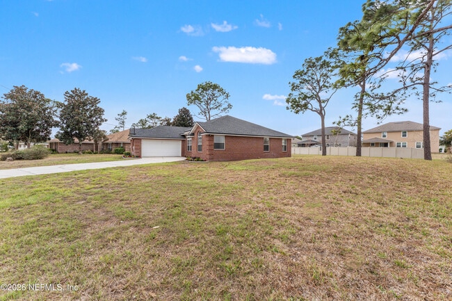 15738 Northside Dr E