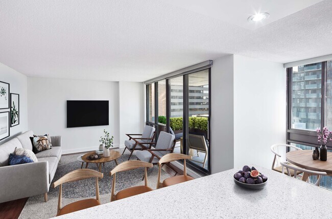 Photo - 57 Charles at Bay