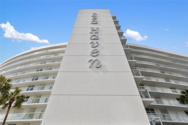 Photo - 2731 NE 14th Street Causeway Unit 227