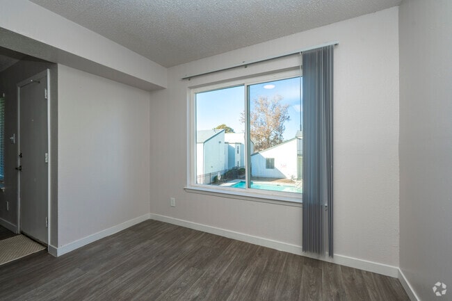 2BR, 1BA - 857SF - Dining Room