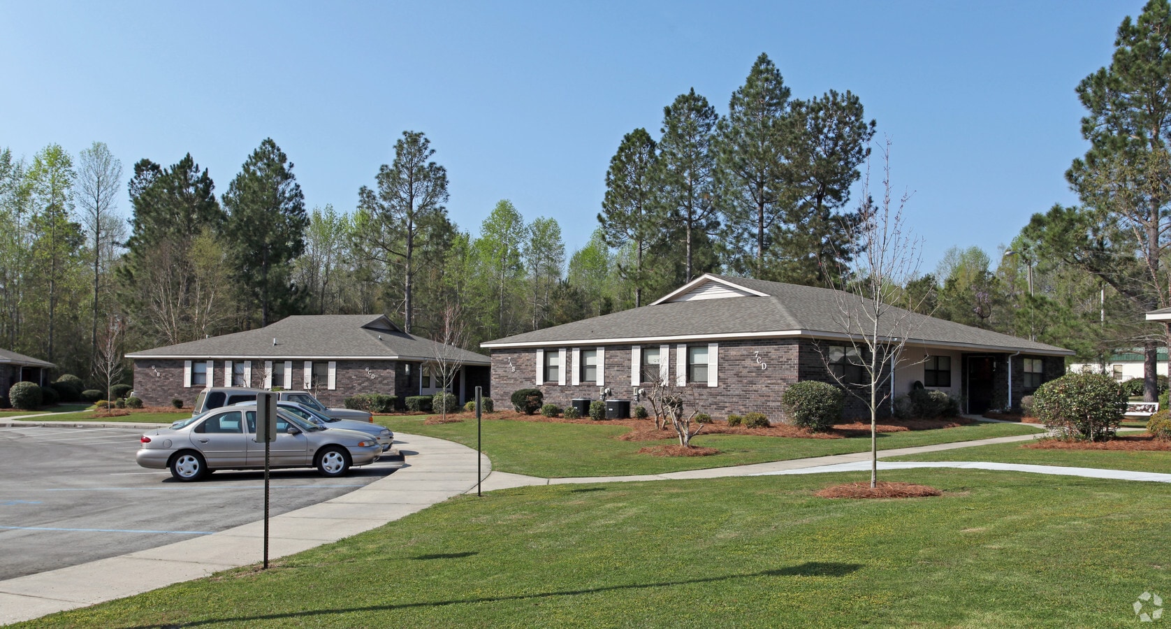 Photo - Wisteria Way