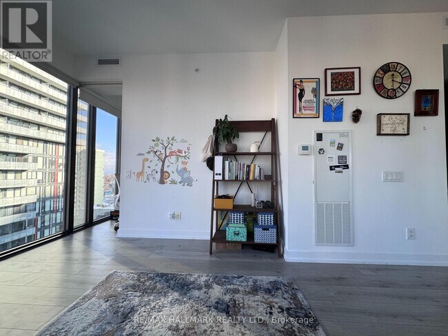 Photo - 161 Roehampton Ave Unité 1705