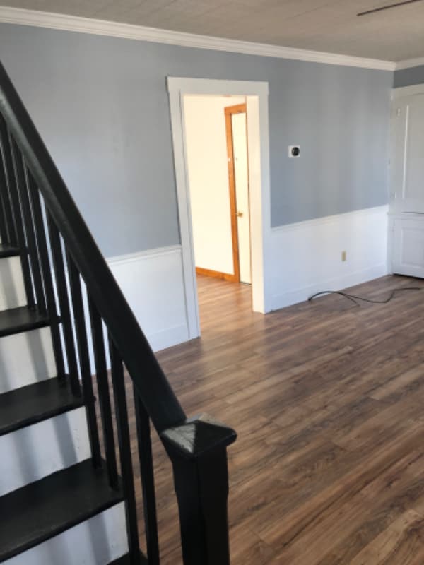Photo - 139 Iron St