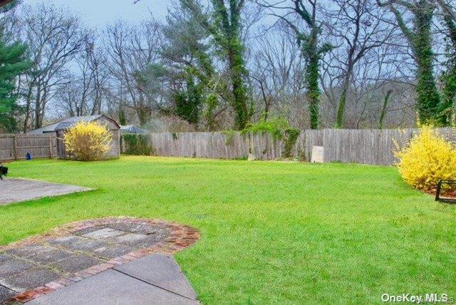 Photo - 117 Blydenburgh Ave