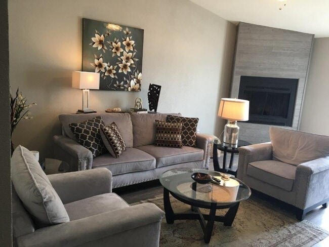 Furniture Layout example - 822 Hardy Springs Cir Unit C