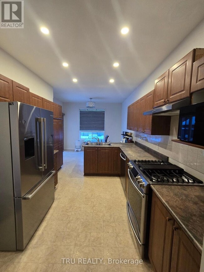 Photo - 62 N Harrow Dr