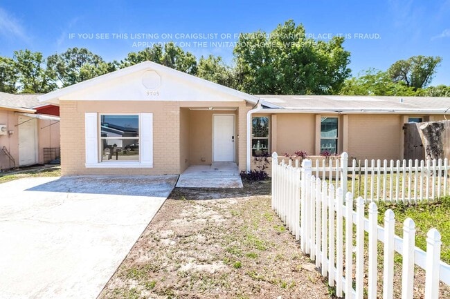 Building Photo - 9709 Rushwood Ct