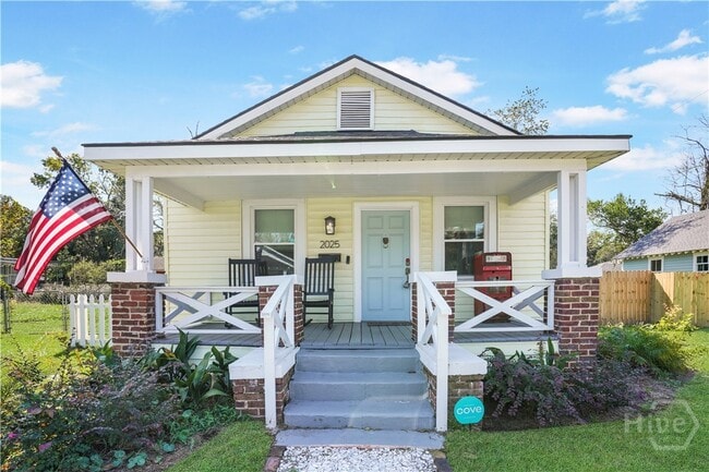 Photo - 2025 Texas Ave House