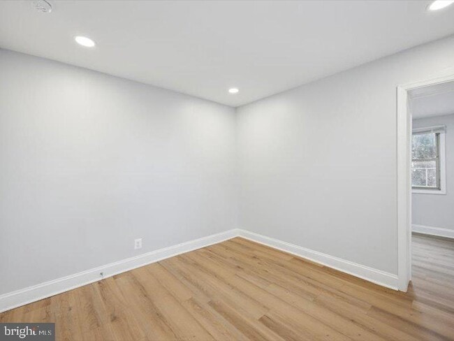 Photo - 2253 N Delhi St