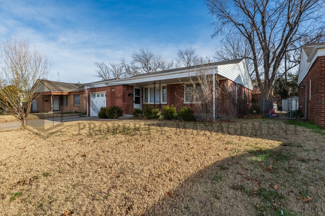 Photo - 1720 S Windsor Rd