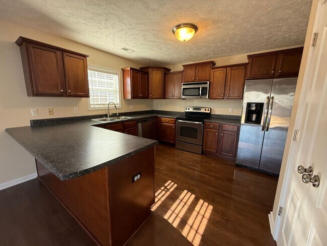 Photo - Charming 3 Bedroom 2 Bath home located in Carolina Plantation