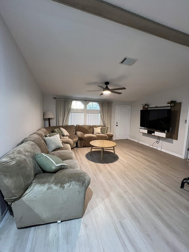 3599 Pioneer Trails Dr