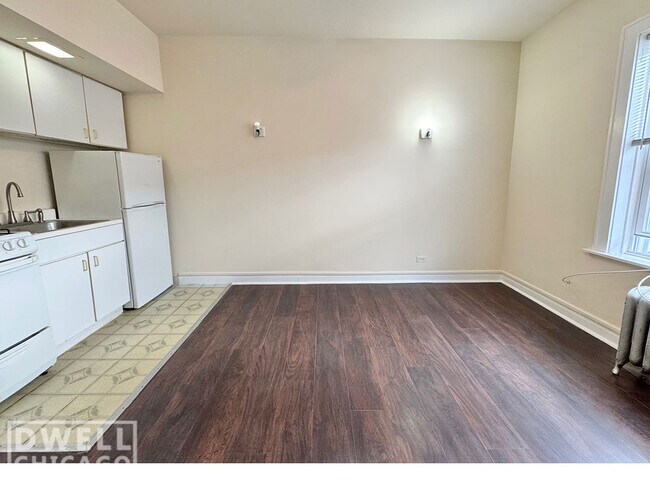 Photo - 6912 N Lakewood Ave Unidad S