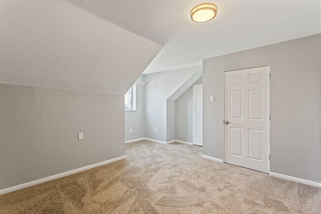 Photo - 147 Amabell St