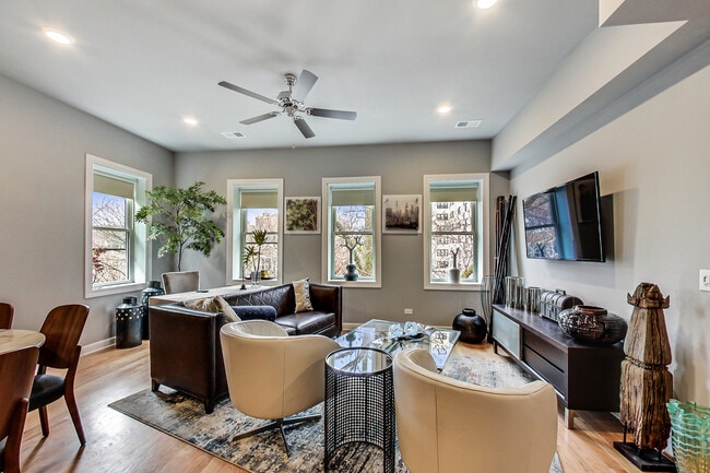 Photo - 5117 S Kenwood Ave Unit 102