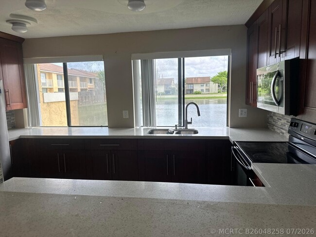 Photo - 410 NW 214th St Unit 105