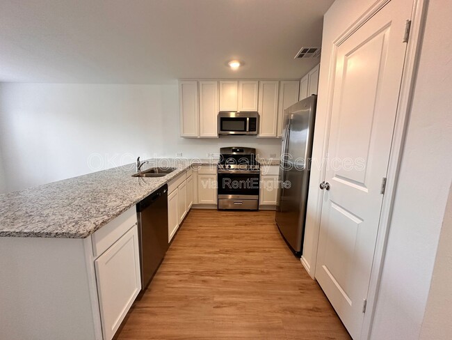 Photo - 3307 NW 148th St