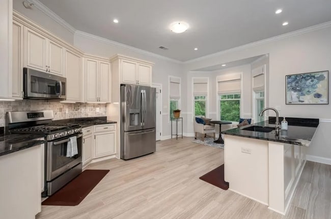 Photo - 220 Adams Pointe Blvd Unit 5