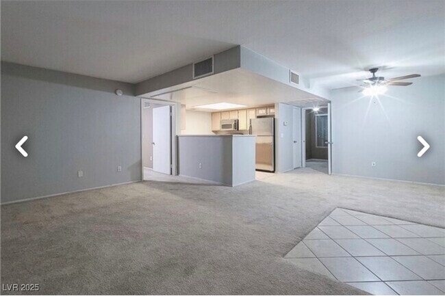 Photo - 8070 W Russell Rd Unidad 2094 Rental