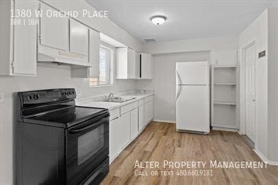 1380 W Orchid Pl