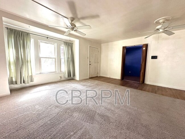 Photo - 3004 43rd St