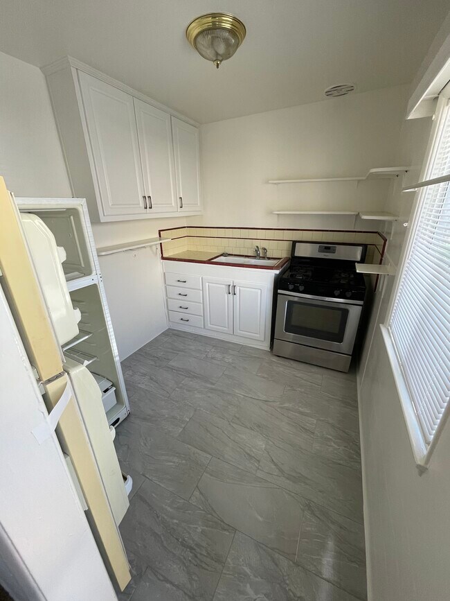 Photo - 15812 Hawthorne Blvd Unit 2